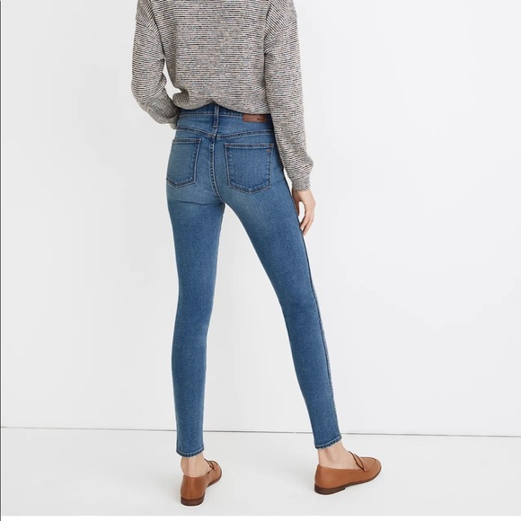 MADEWELL 10" High-Rise Skinny JeansButton-Front TENCEL™ Denim Edition - Picture 2 of 5